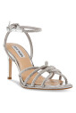 style-synthetique-talons-hauts