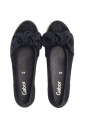 ballerines-en-daim-noir-a-lacets