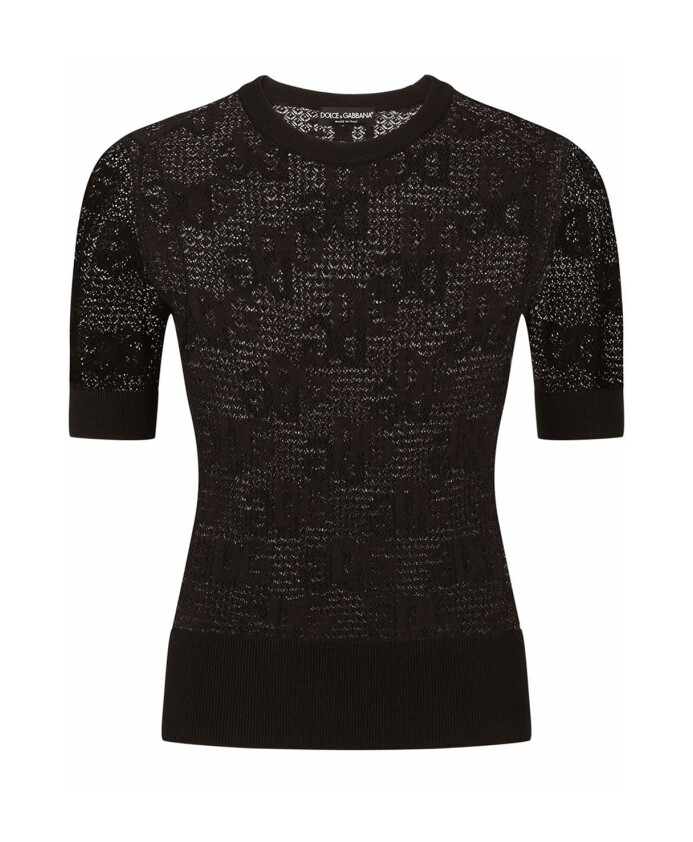stylish-top-for-fashion-enthusiasts