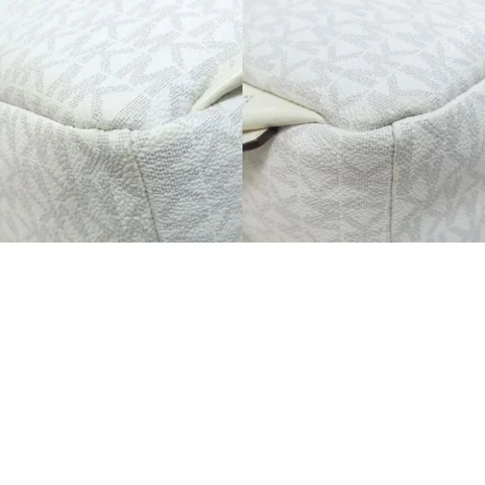 Michael Kors Pre-owned Canvas backpacks White Dames