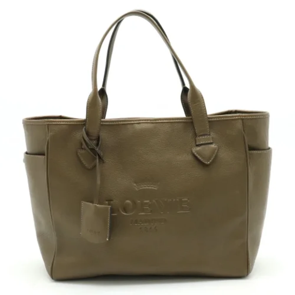 Loewe Pre-owned Leather totes Green Dames