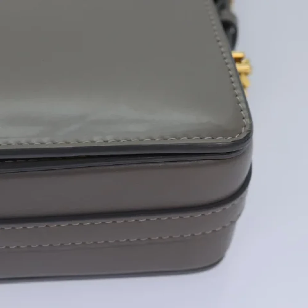 Burberry Vintage Pre-owned Leather shoulder-bags Gray Dames