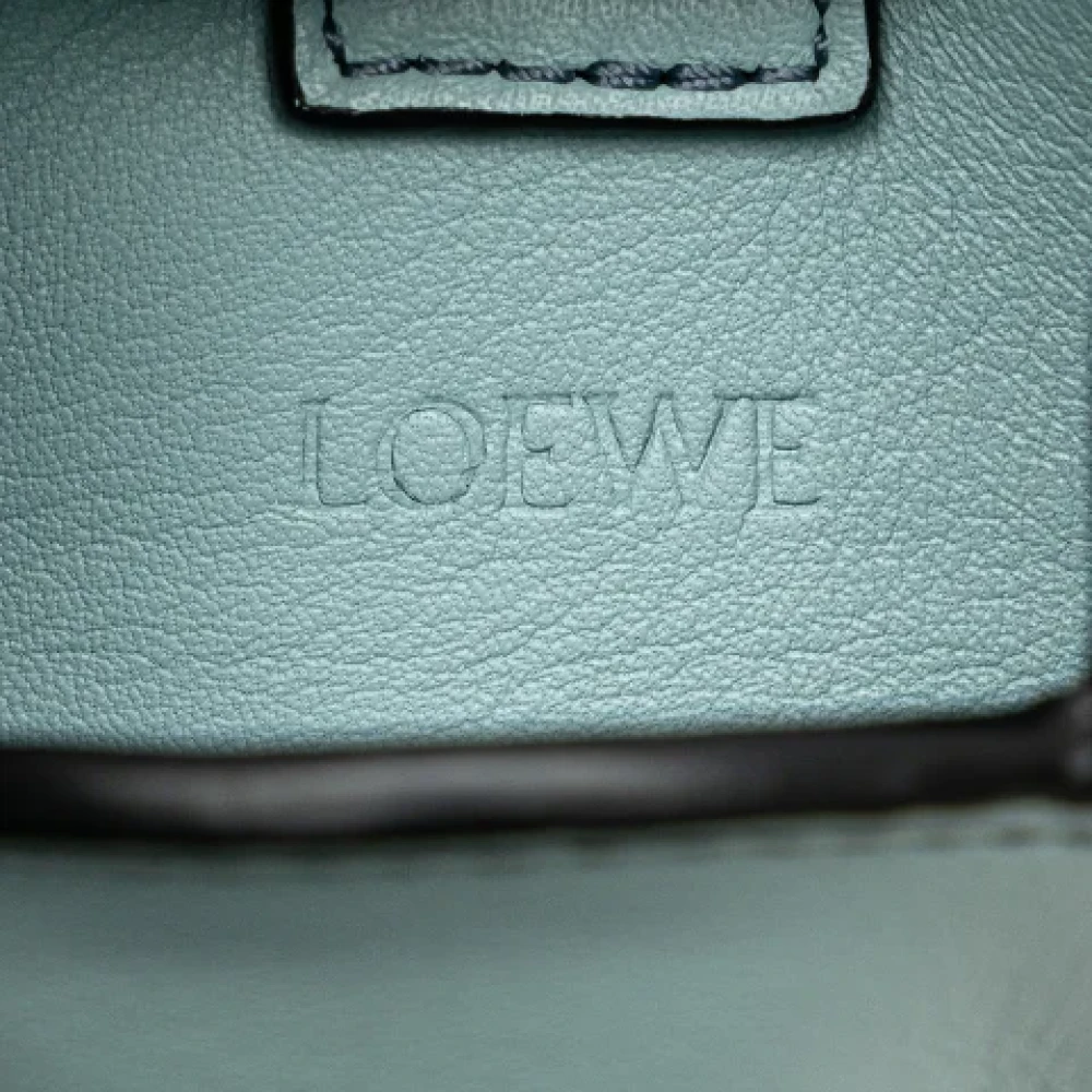 Loewe Pre-owned Leather shoulder-bags Blue Dames