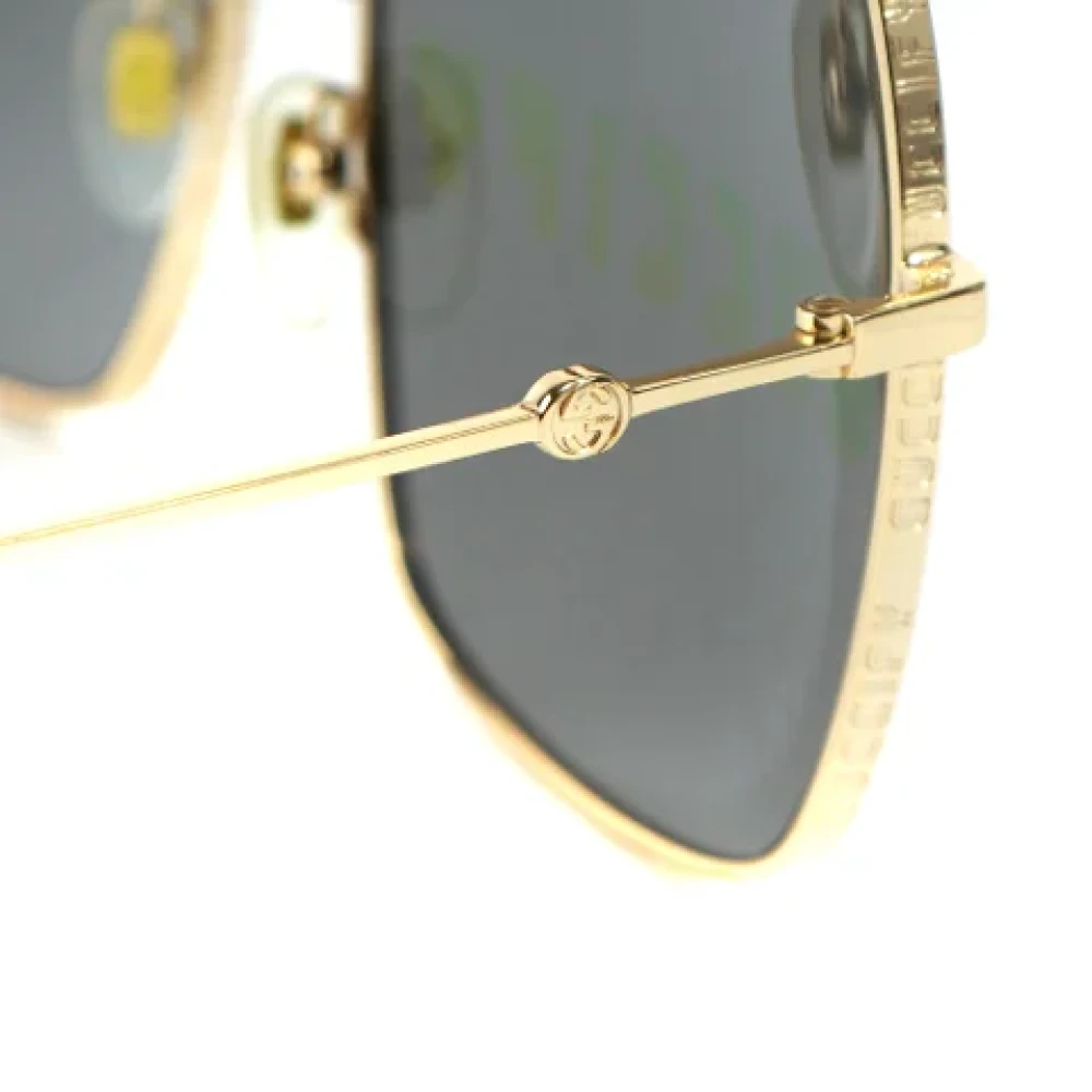 Gucci Vintage Pre-owned Plastic sunglasses Yellow Dames