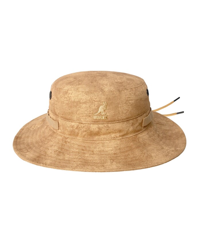 chapeau-de-pecheur-beige-dand-39-exterieur