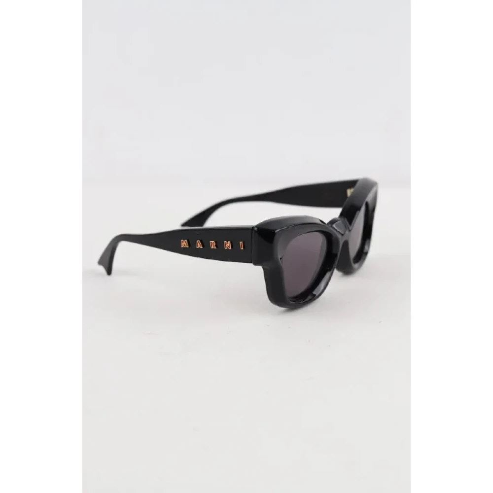 Marni Pre-owned Plastic sunglasses Black Dames