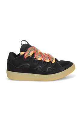 black-sneakers-for-men-stylish