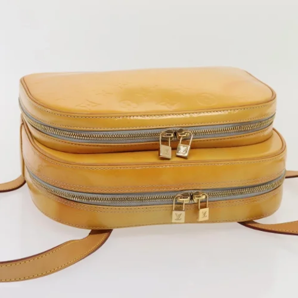 Louis Vuitton Vintage Pre-owned Leather backpacks Yellow Dames