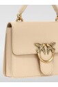 sac-a-main-en-cuir-elegant