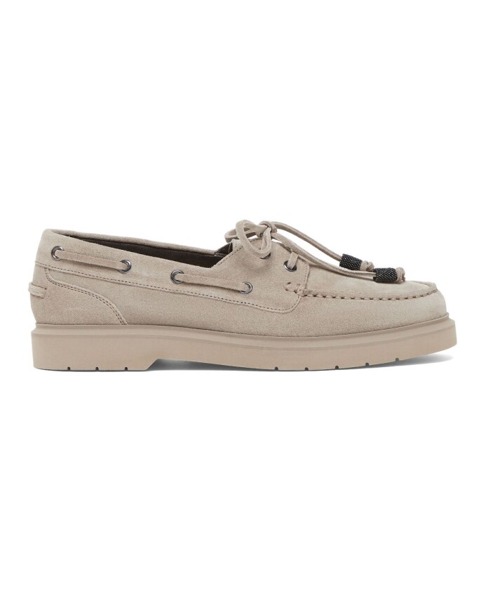 chaussures-plates-a-lacets