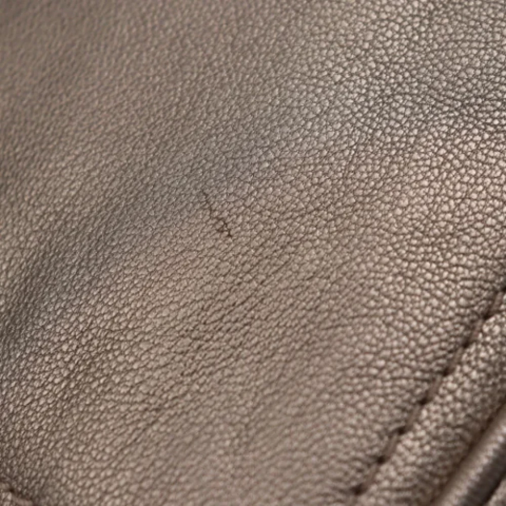 Loewe Pre-owned Leather handbags Gray Dames