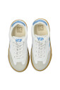 chaussures-plates-a-lacets-et-semelle-en-caoutchouc
