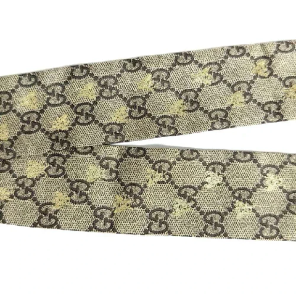 Gucci Vintage Pre-owned Silk scarves Beige Dames