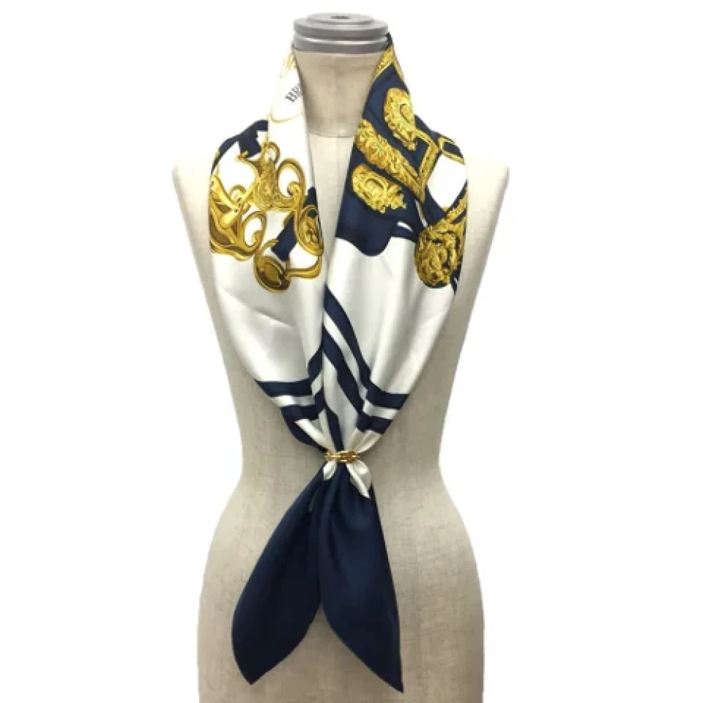 Hermès Vintage Pre-owned Silk scarves Blue Dames