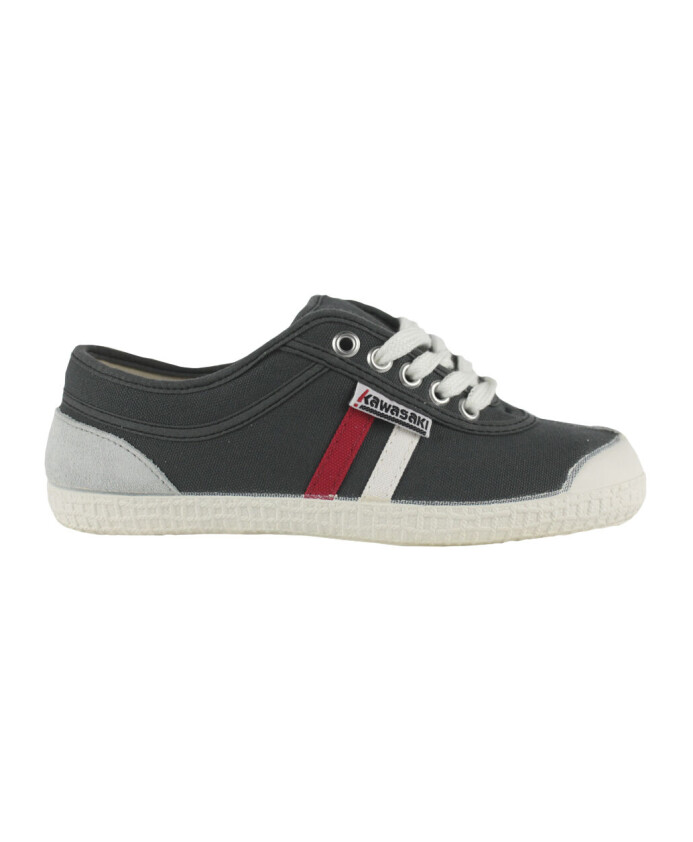 retro-canvas-sneakers
