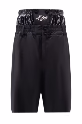 shorts-noirs-avec-detail-rembourre