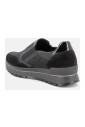 sneakers-slip-on-noires-a-zip
