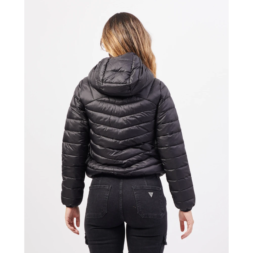 Invicta Korte Zwarte Gewatteerde Jas met Capuchon Black Dames