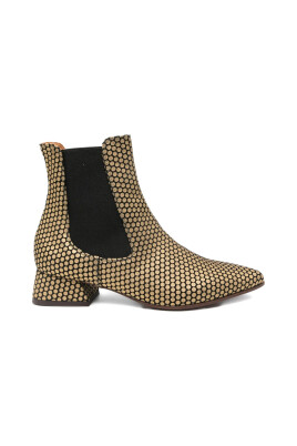 stylish-shoes-with-helix-mongo-heel