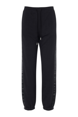 stylish-hoodies-for-a-trendy-look