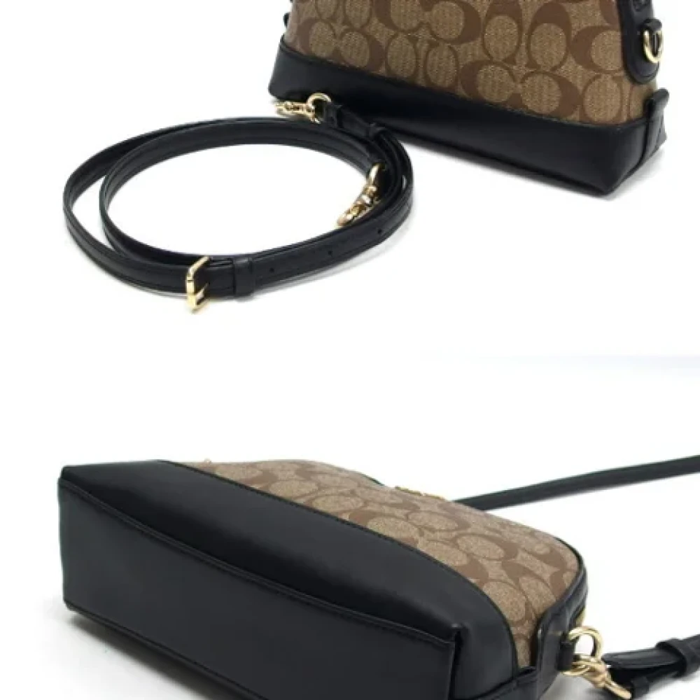 Coach Pre-owned Coated canvas shoulder-bags Brown Dames