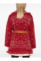 rubinrod-fringed-sweater-med-balte