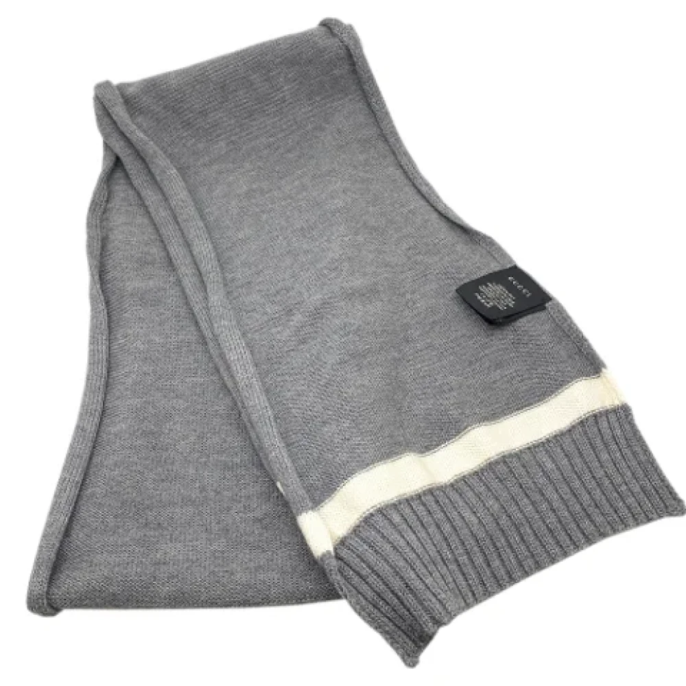 Gucci Vintage Pre-owned Wool scarves Gray Dames