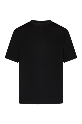 black-crewneck-t-shirt-lightweight-logo-plate