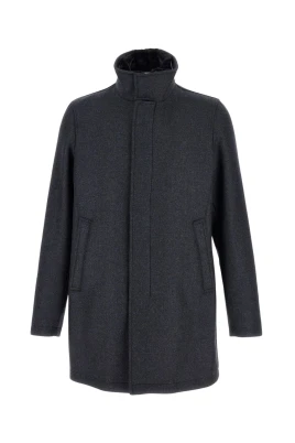 Carcoat i lätt ull och ljus fuskpäls