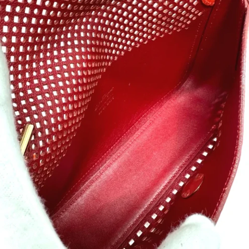 Salvatore Ferragamo Pre-owned Leather shoulder-bags Red Dames