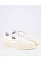 tracker-low-sneakers
