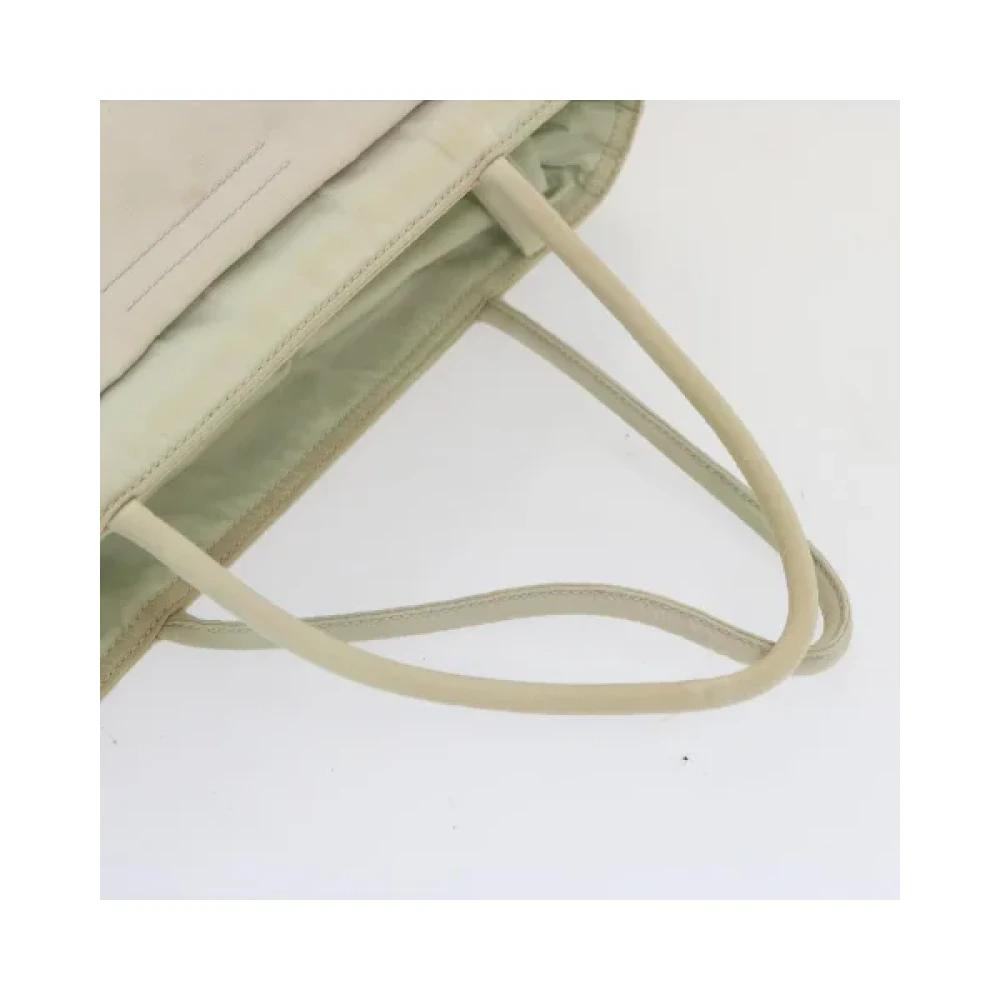 Prada Vintage Pre-owned Nylon handbags White Dames