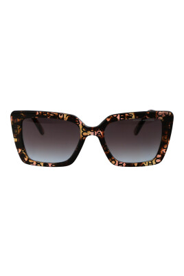 lunettes-de-soleil-elegantes-pour-un-look-tendance