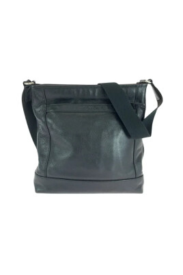 pre-owned-leather-crossbody-bags