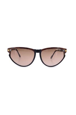 pre-owned-plastic-sunglasses