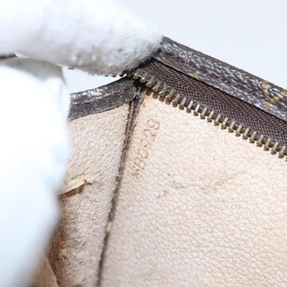 Louis Vuitton Vintage Pre-owned Canvas pouches Brown Dames