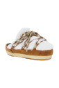 mules-en-peau-de-mouton-et-daim