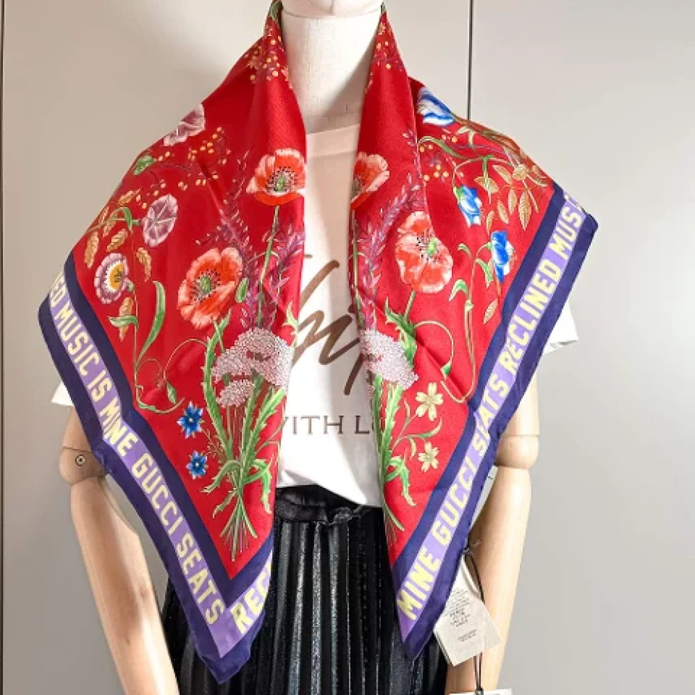 Gucci Vintage Pre-owned Silk scarves Red Dames