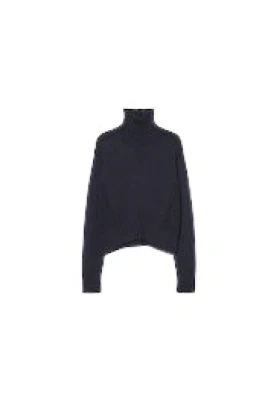 Cable Wool Turtleneck