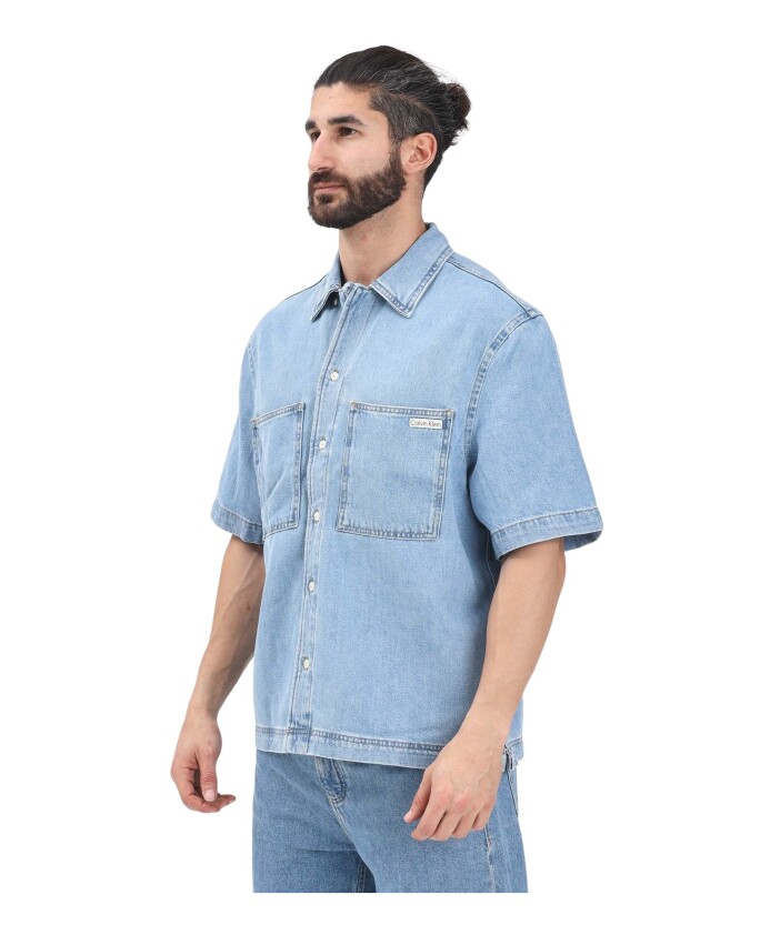 chemise-en-jean-a-manches-courtes-style-decontracte