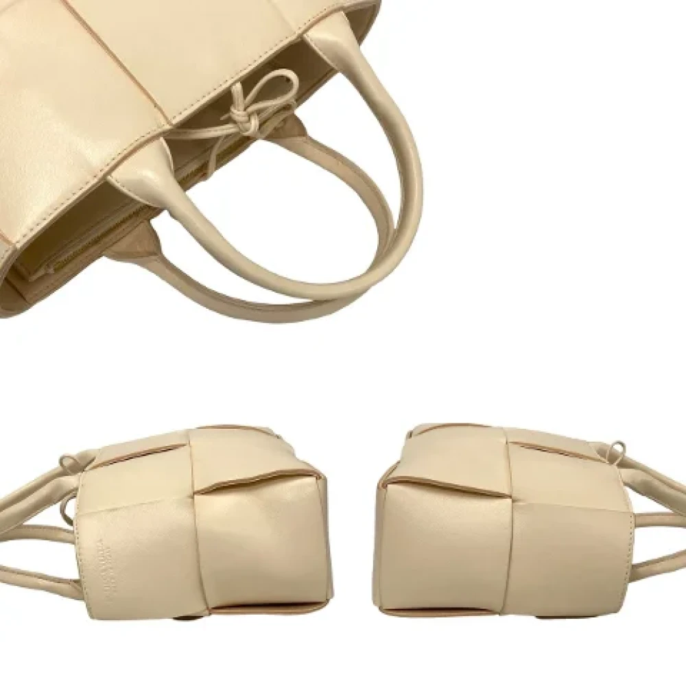 Bottega Veneta Vintage Pre-owned Leather handbags Pink Dames
