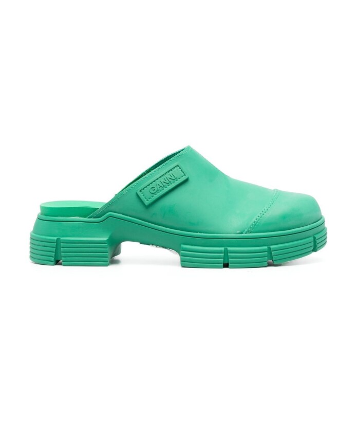 groene-slipper-muilezel-met-logo-patch