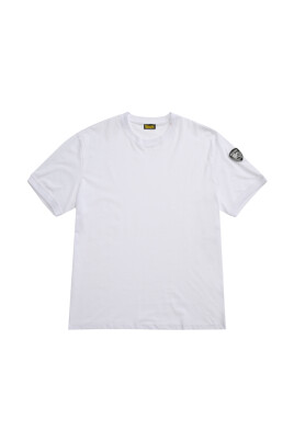 t-shirt-moderne-a-manches-courtes
