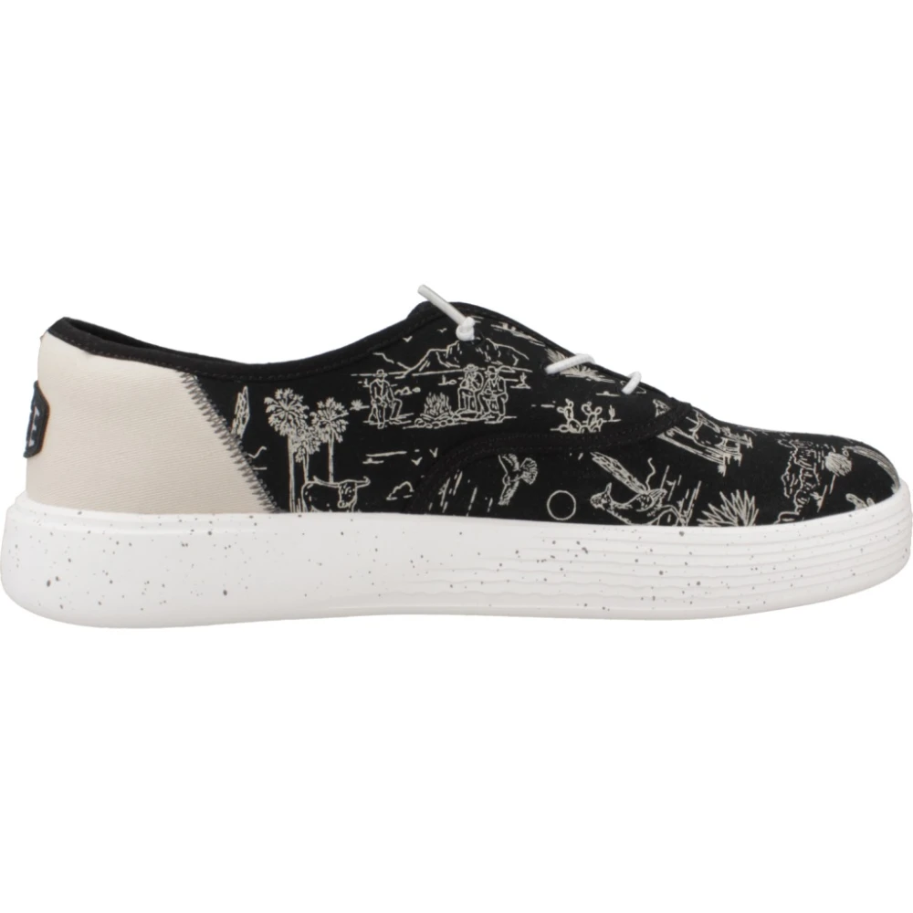 Hey Dude Woestijn Sneakers voor Stijlvol Comfort Heren Schoenen Zwart