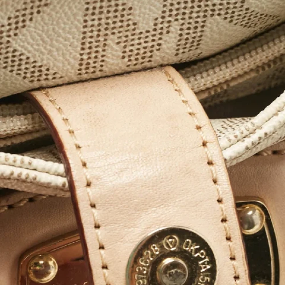 Michael Kors Pre-owned Leather totes Beige Dames