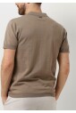 taupe-knit-polo-met-borstprint