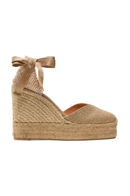 stylish-espadrilles-for-summer-outfits