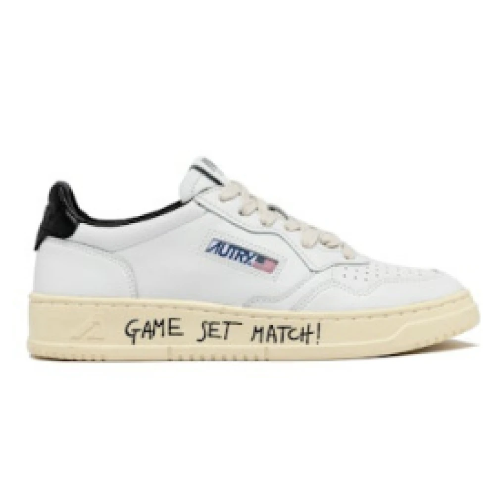 Autry Women's White Medalist Low Trainers