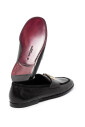 mocassins-classiques-noirs-avec-logo-plaque