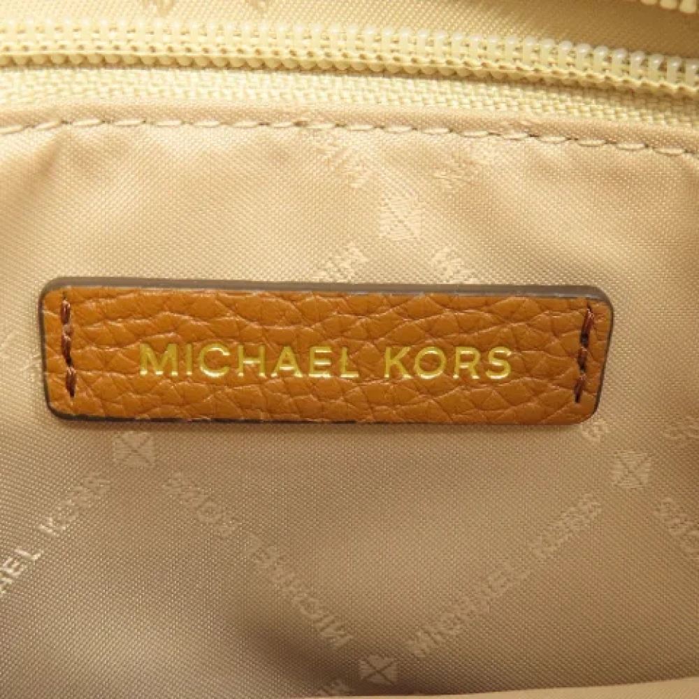 Michael Kors Pre-owned Plastic shoulder-bags Brown Dames